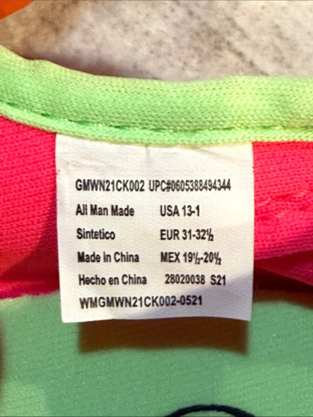 NWT Youth size 13-1 Girls' Pink Mesh Water Shoes